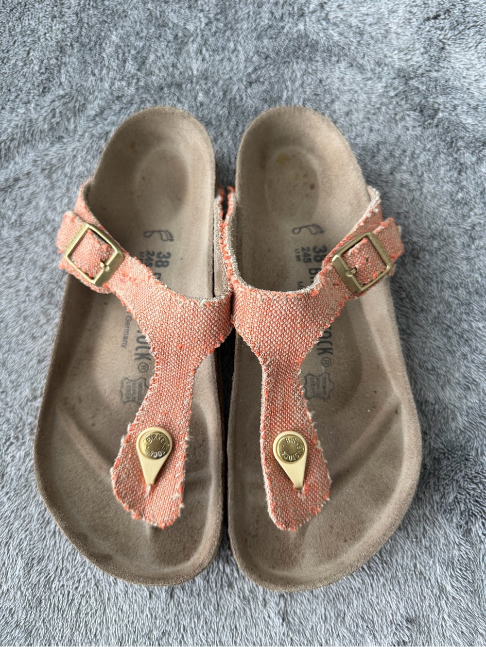 Birkenstock Gizeh Canvas Sandals Coral Peach Size 38 / US 7